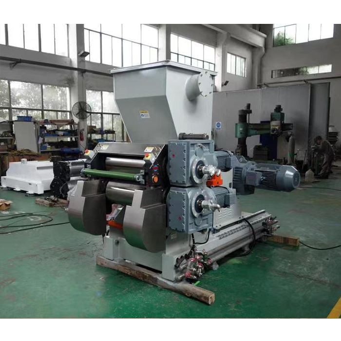 Máy ép đùn cao su trục vít đôi